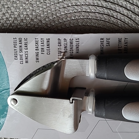 🧄Garlic Press - Picture 2 of 5